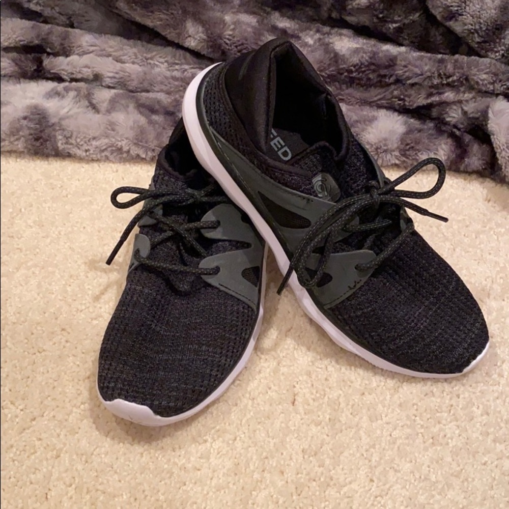 The most comfortable sneakers: Champion